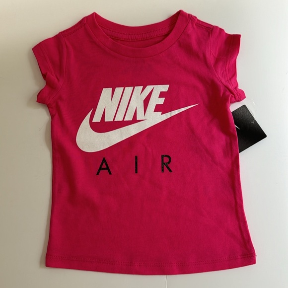 Nike Girls Swoosh Air Short Sleeve Tee in Dark Hyper Pink Size 2T Activewear - Picture 1 of 8